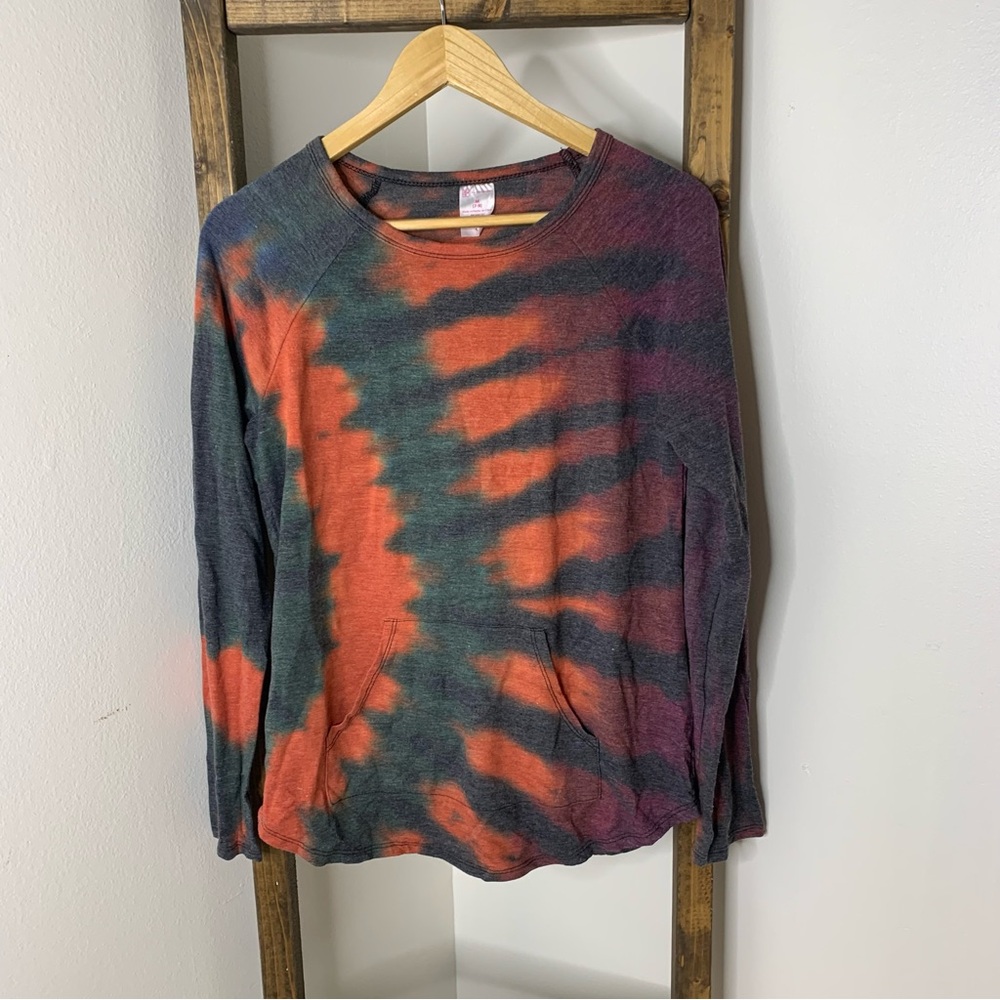 No Boundaries Tie-Dye Long Sleeve Shirt Size M
